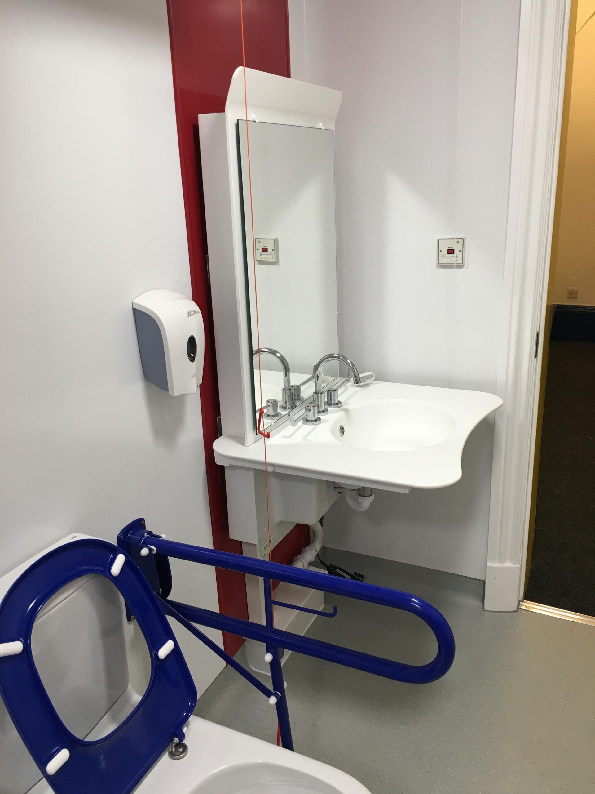 fully equipped, accessible wet room